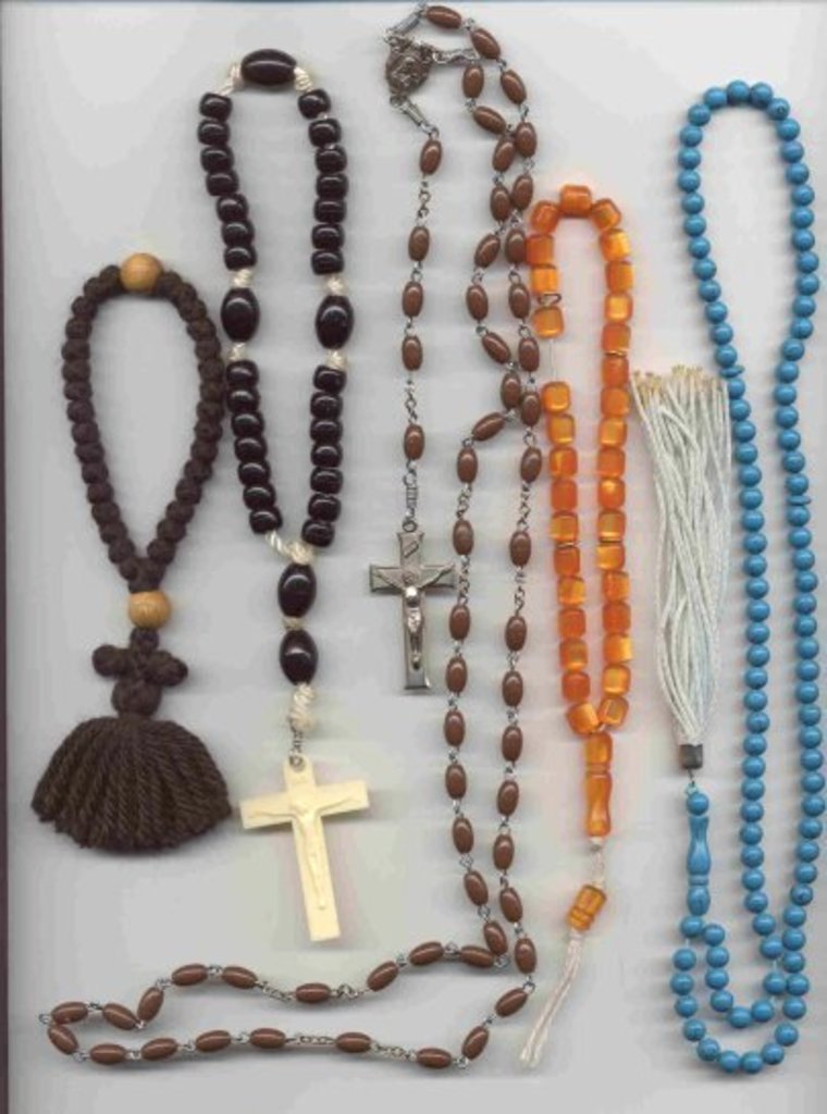 Tablo Read 'Use of Prayer Beads in Different Religions' by